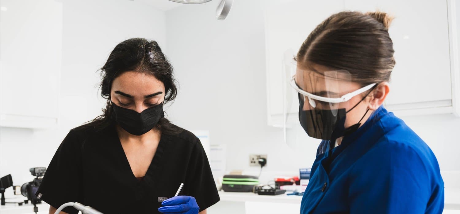 $variable({"type":"content","value":{"name":"post title","settings":{"before":"","after":" Windsor"}}})$