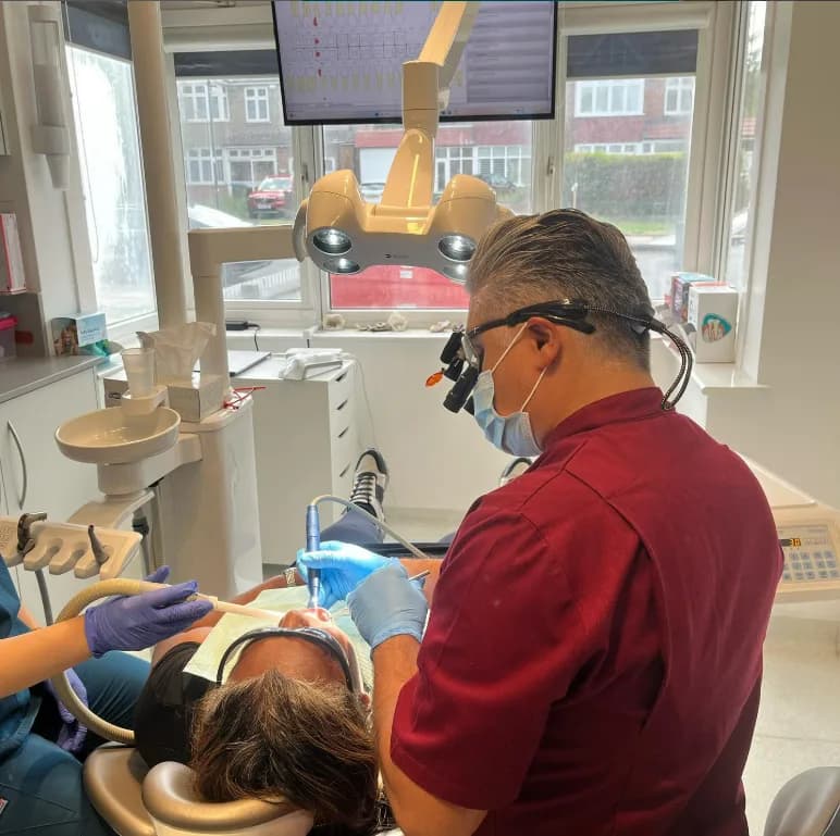 london dental arts clinic