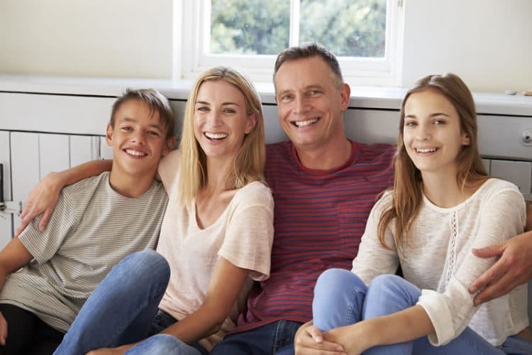 smiling family dublin 6 crown dental clinic M 750x500