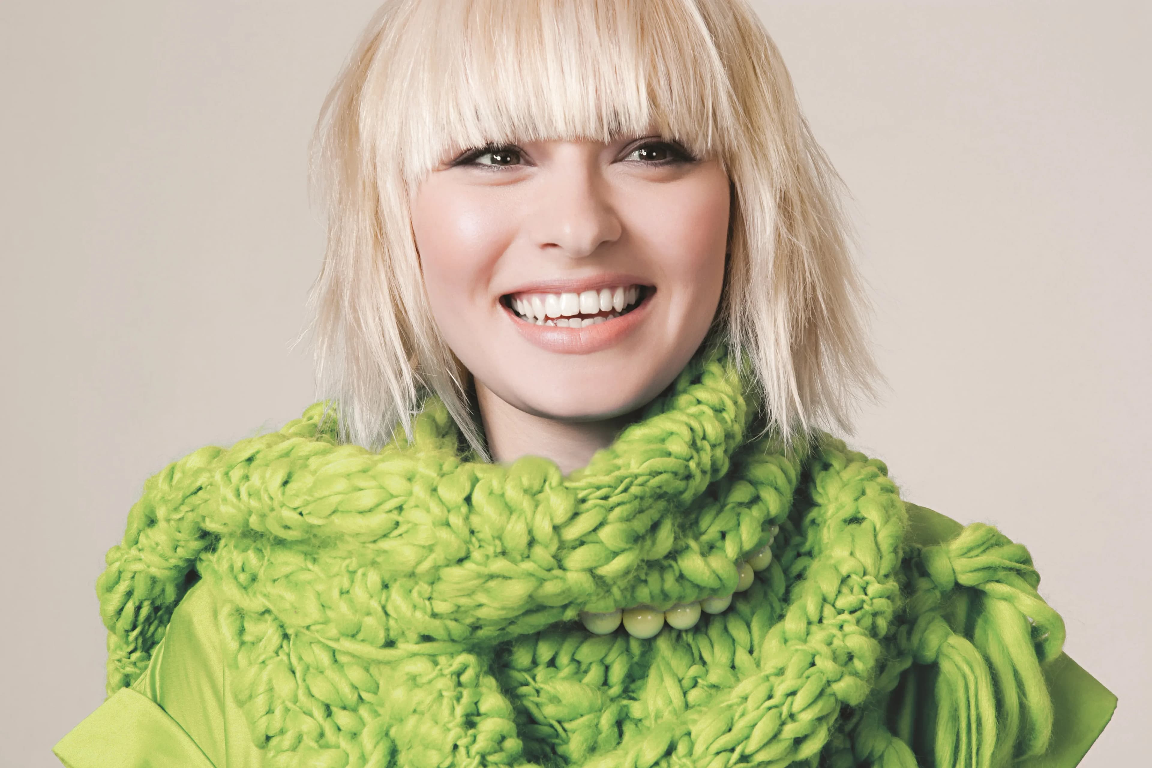 6033965804e3f4b2436e3b23 greenscarf
