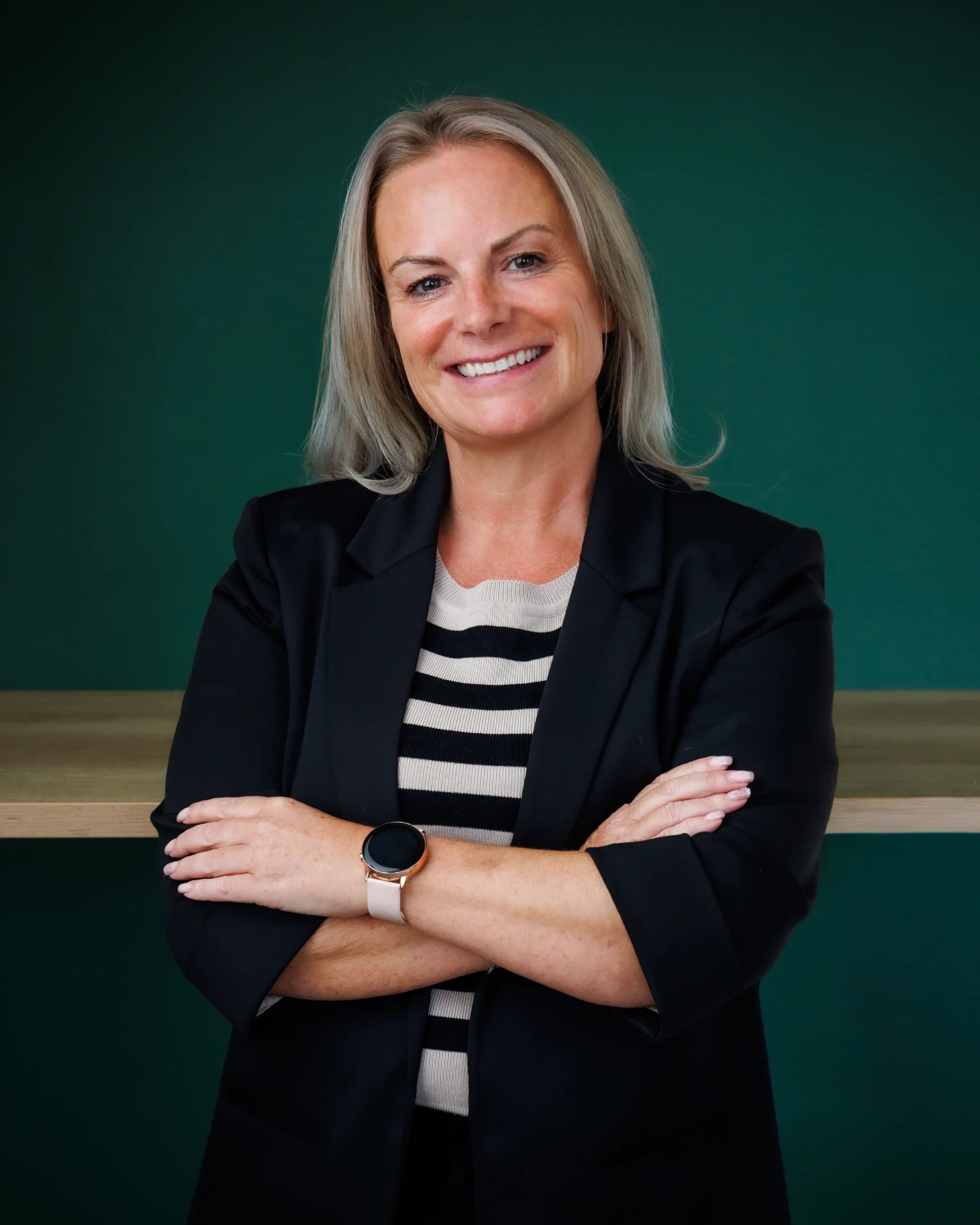 Tracie Barnett 54
